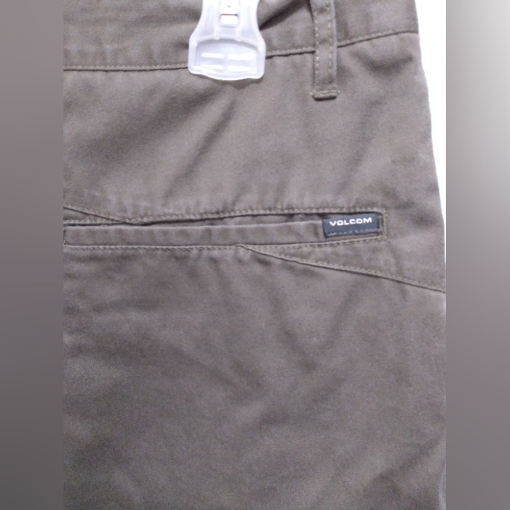 Volcom walking shorts - Picture 5 of 6